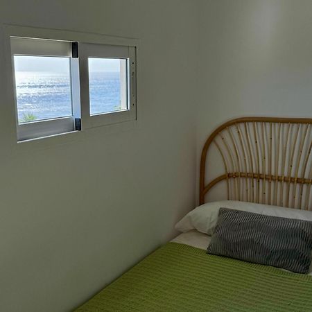 Sunnypalms - Beachfront Penthouse With Stunning Sea View Estepona Extérieur photo